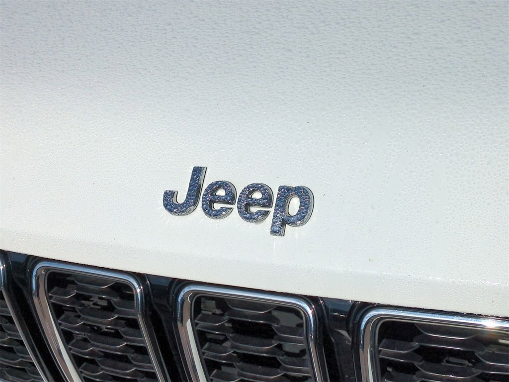 Thumbnail: 2022 Jeep Grand Cherokee L - 7