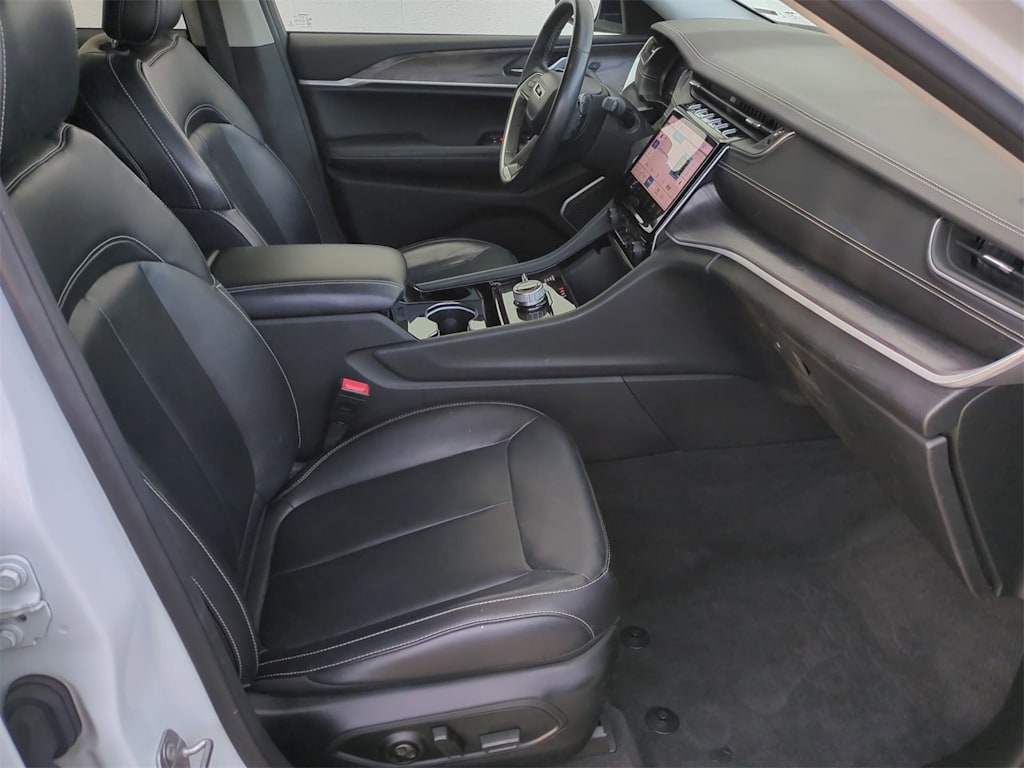 Thumbnail: 2022 Jeep Grand Cherokee L - 11