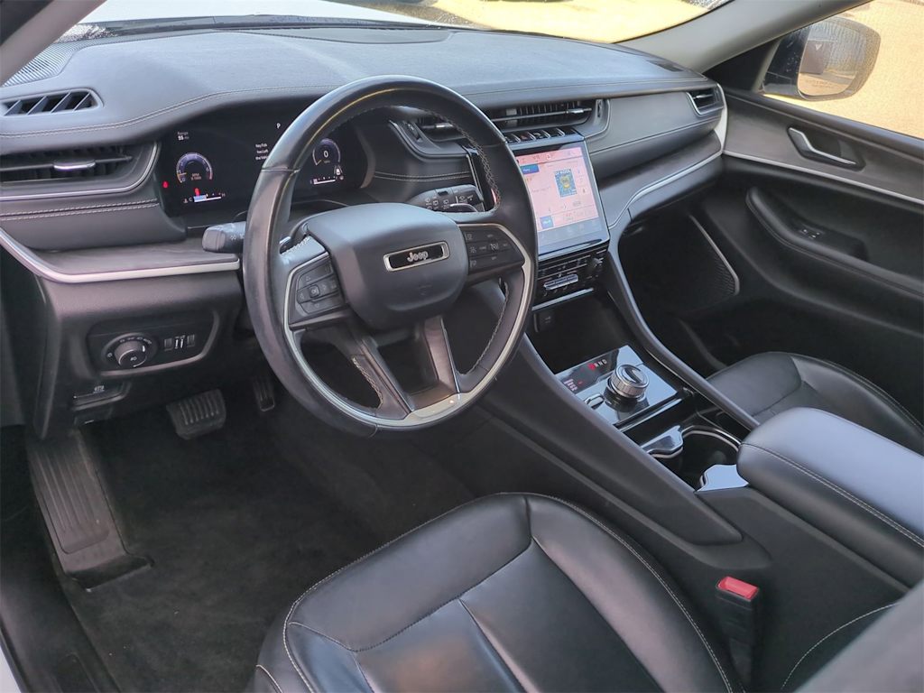 Thumbnail: 2022 Jeep Grand Cherokee L - 2