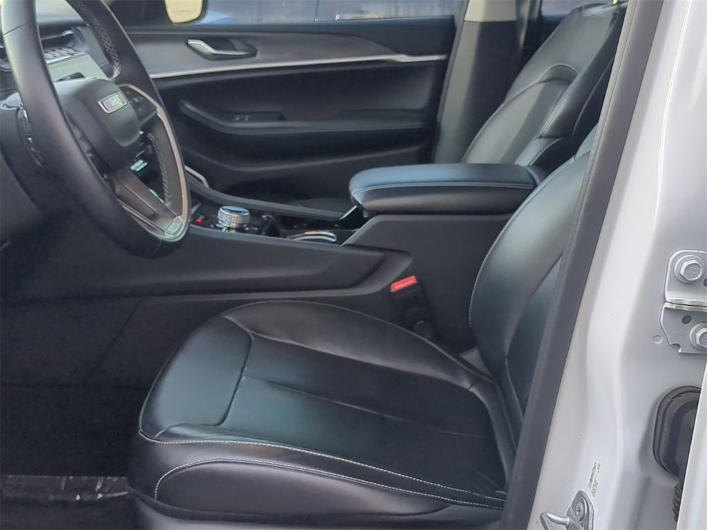 Thumbnail: 2022 Jeep Grand Cherokee L - 10