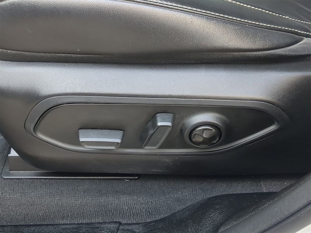 Thumbnail: 2022 Jeep Grand Cherokee L - 33