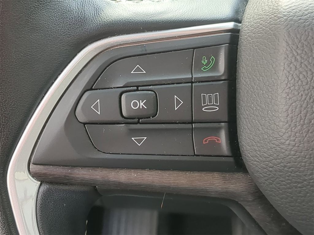 Thumbnail: 2022 Jeep Grand Cherokee L - 38