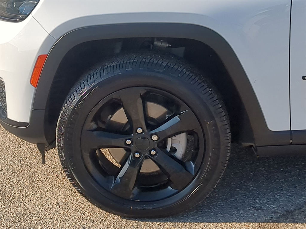 Thumbnail: 2022 Jeep Grand Cherokee L - 8