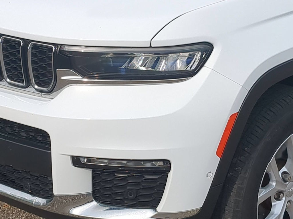 Thumbnail: 2023 Jeep Grand Cherokee L - 22