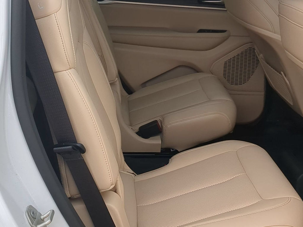 Thumbnail: 2023 Jeep Grand Cherokee L - 25