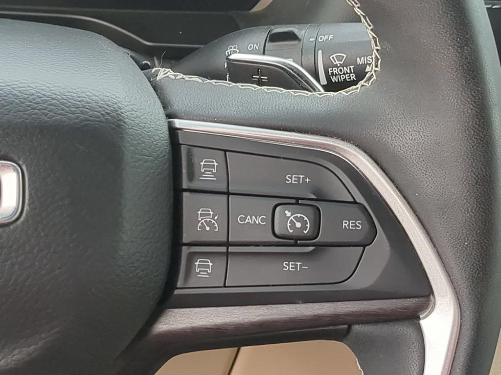 Thumbnail: 2023 Jeep Grand Cherokee L - 28