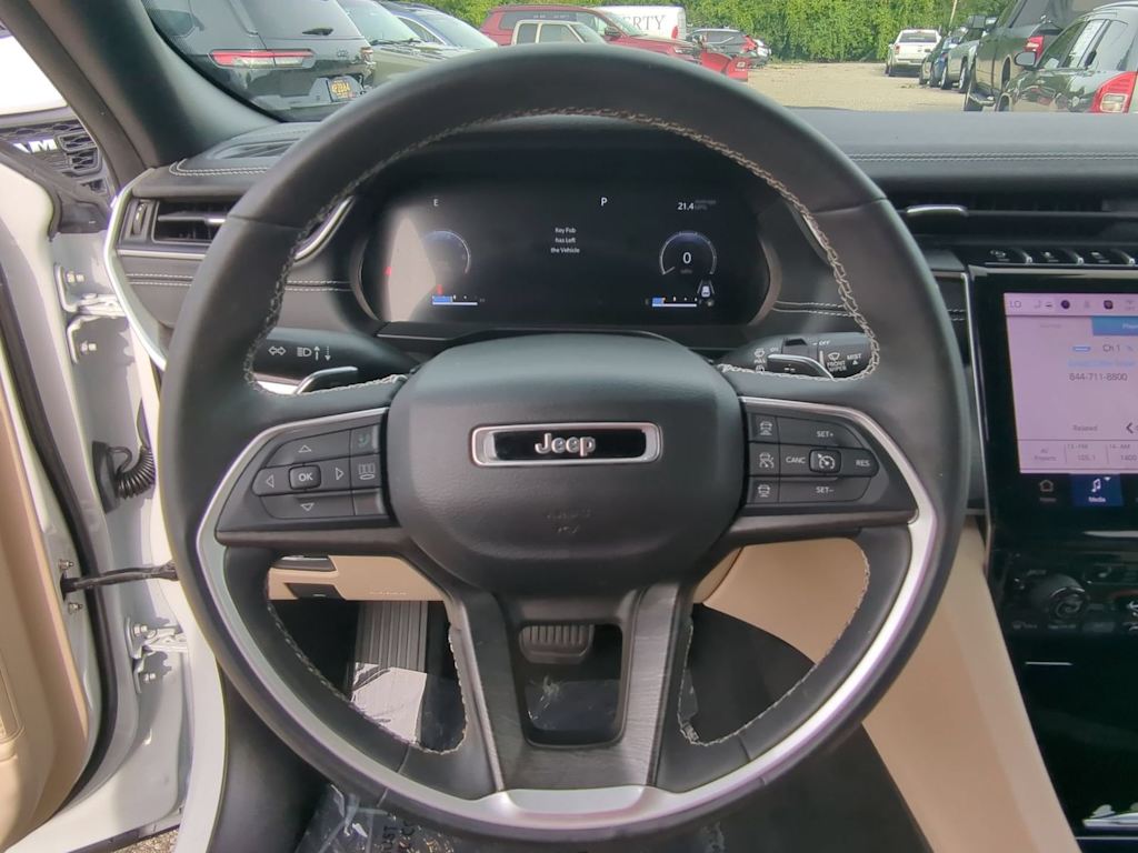 Thumbnail: 2023 Jeep Grand Cherokee L - 13