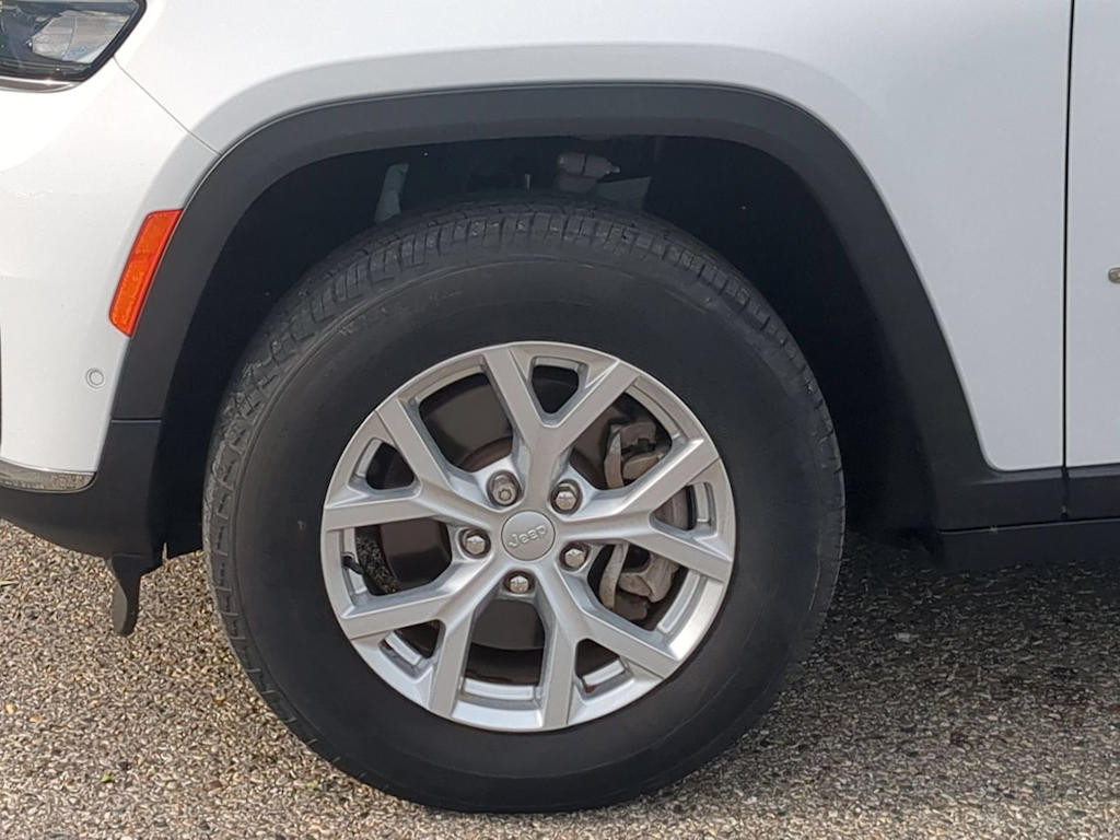 Thumbnail: 2023 Jeep Grand Cherokee L - 8