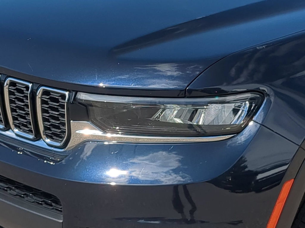 Thumbnail: 2023 Jeep Grand Cherokee L - 20