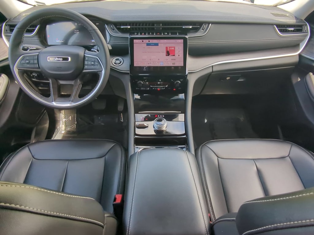 Thumbnail: 2023 Jeep Grand Cherokee L - 8