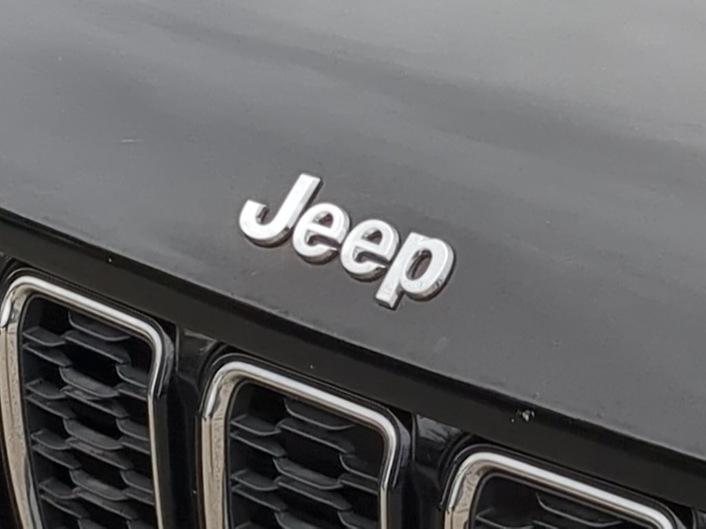 Thumbnail: 2023 Jeep Grand Cherokee L - 7