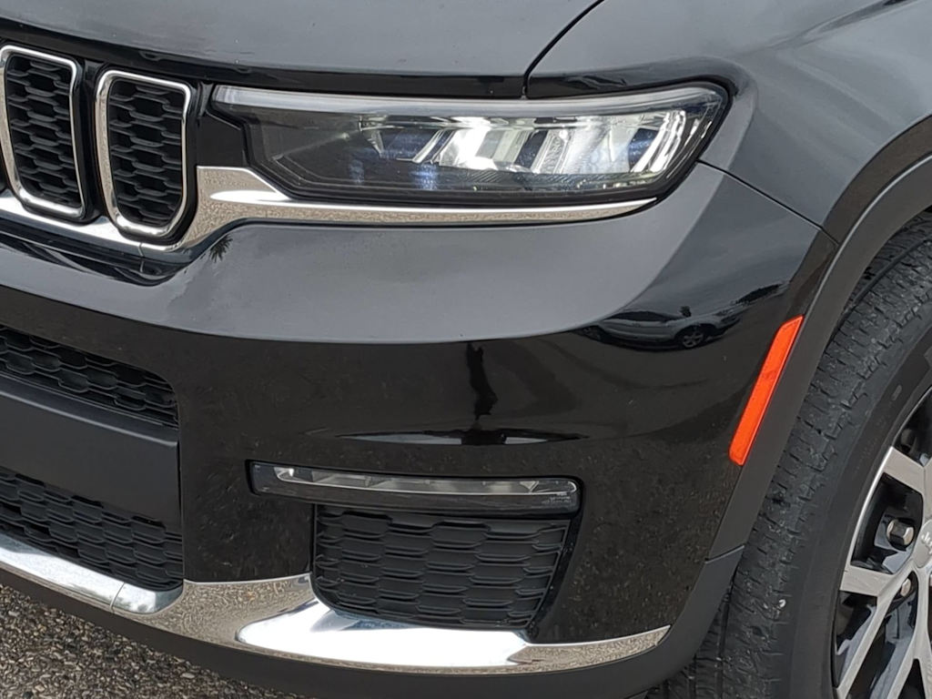 Thumbnail: 2023 Jeep Grand Cherokee L - 21