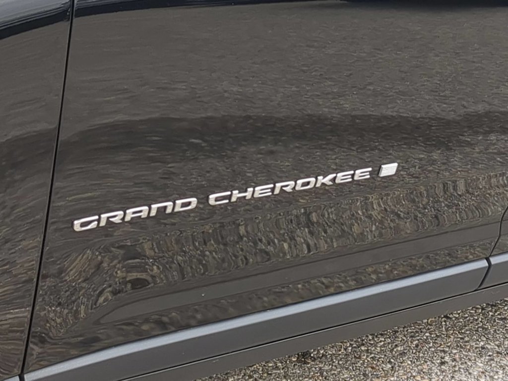 Thumbnail: 2023 Jeep Grand Cherokee L - 22