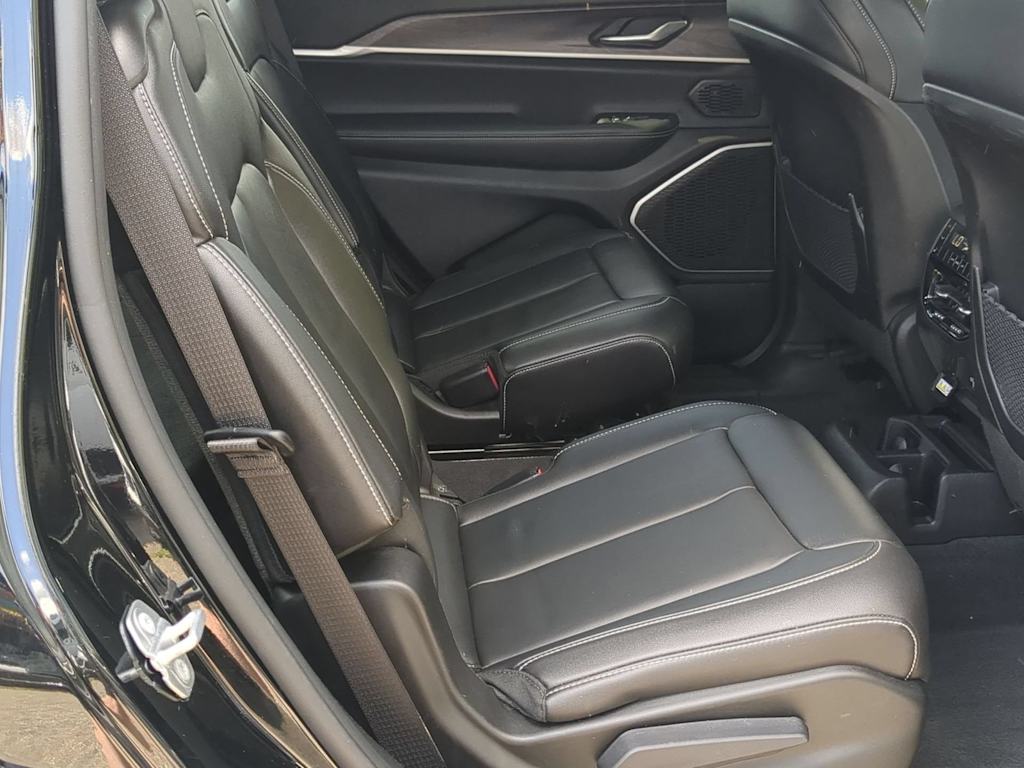 Thumbnail: 2022 Jeep Grand Cherokee L - 27