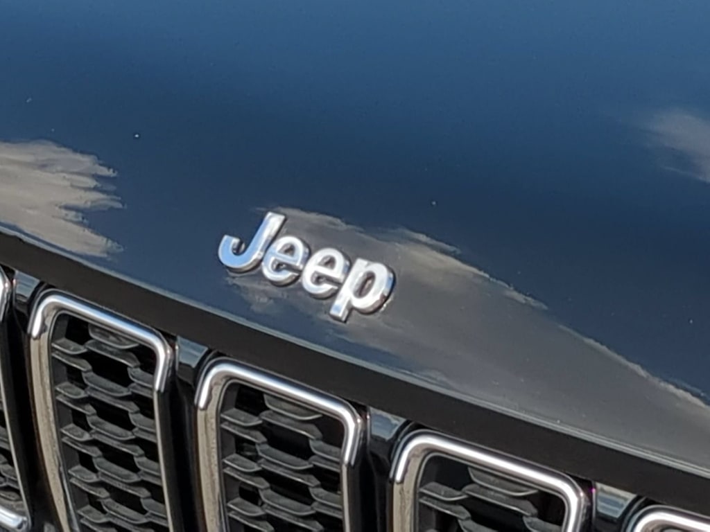Thumbnail: 2022 Jeep Grand Cherokee L - 6