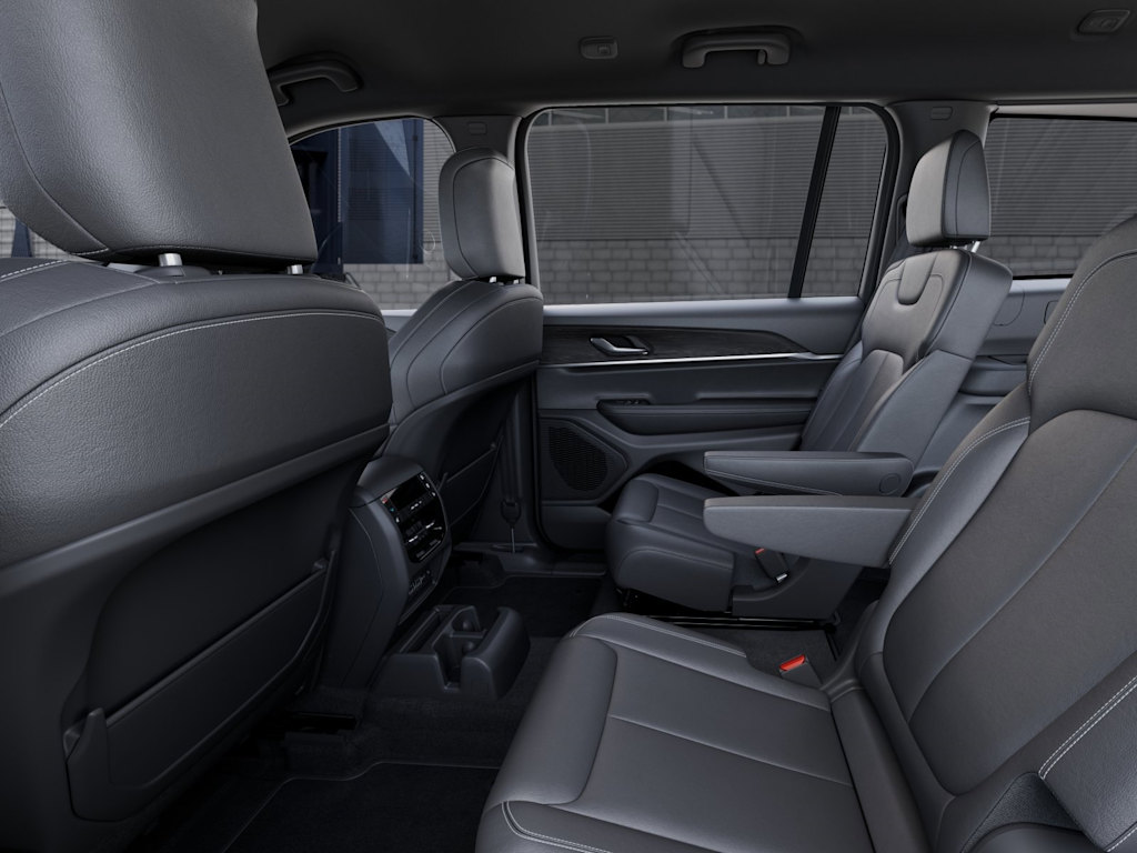 Thumbnail: 2025 Jeep Grand Cherokee L - 11