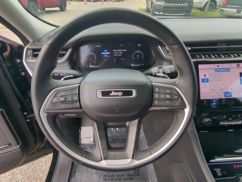 Thumbnail: 2022 Jeep Grand Cherokee L - 13