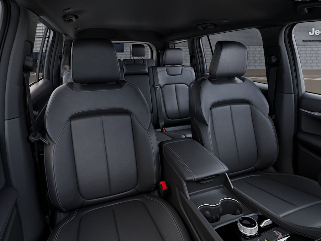 Thumbnail: 2026 Jeep Grand Cherokee L - 10