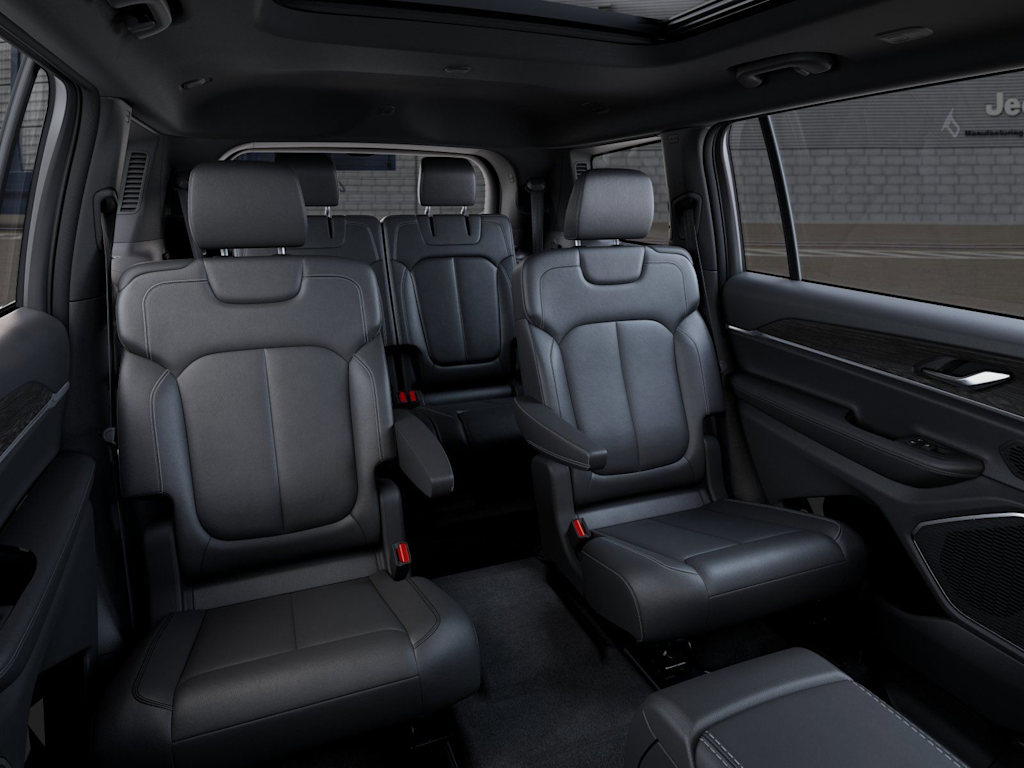 Thumbnail: 2026 Jeep Grand Cherokee L - 9