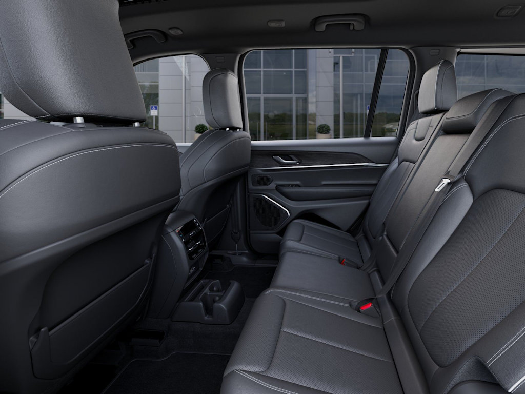 Thumbnail: 2026 Jeep Grand Cherokee L - 11