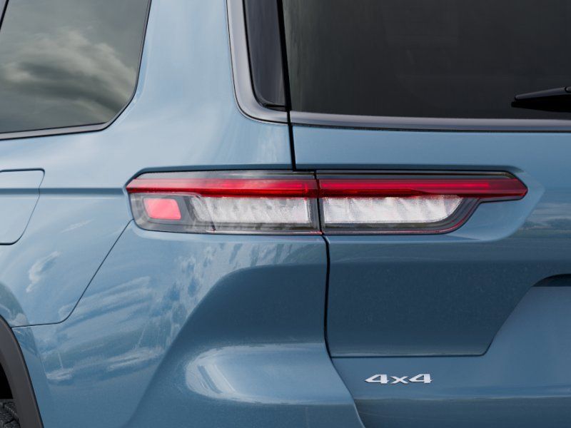 Thumbnail: 2026 Jeep Grand Cherokee L - 17