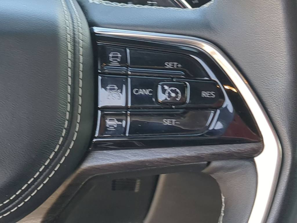 Thumbnail: 2021 Jeep Grand Cherokee L - 29