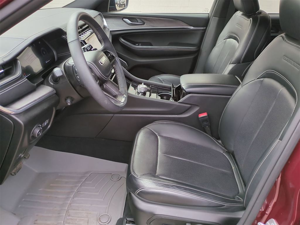 2023 Jeep Grand Cherokee L Overland 10