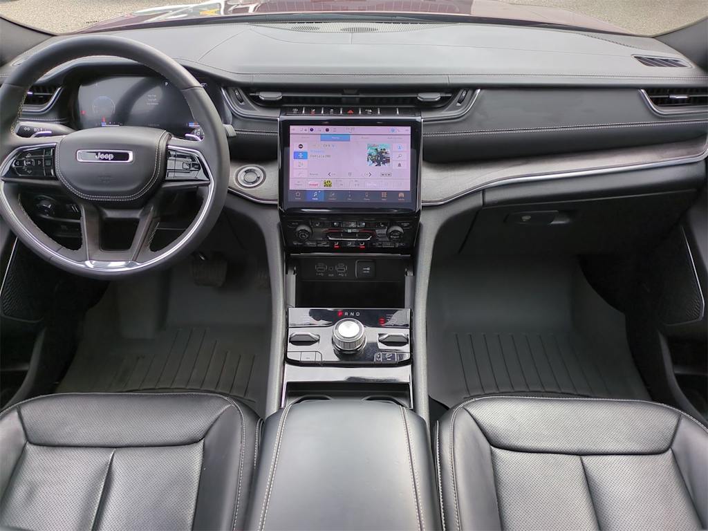 2023 Jeep Grand Cherokee L Overland 9
