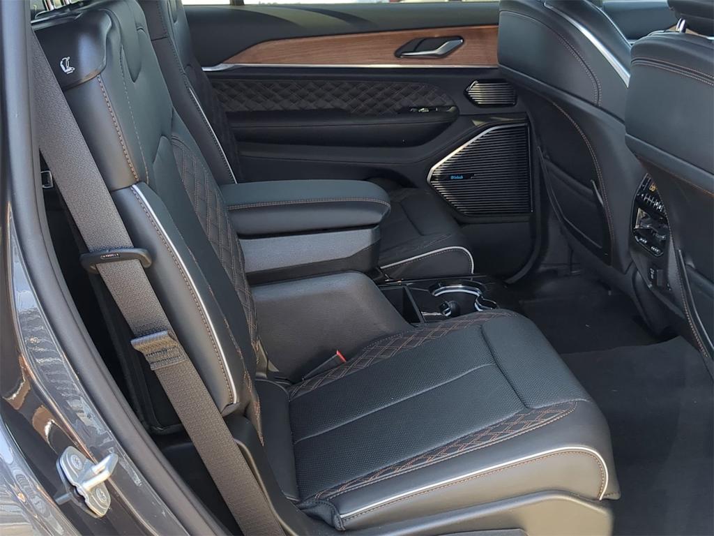 Thumbnail: 2023 Jeep Grand Cherokee L - 34