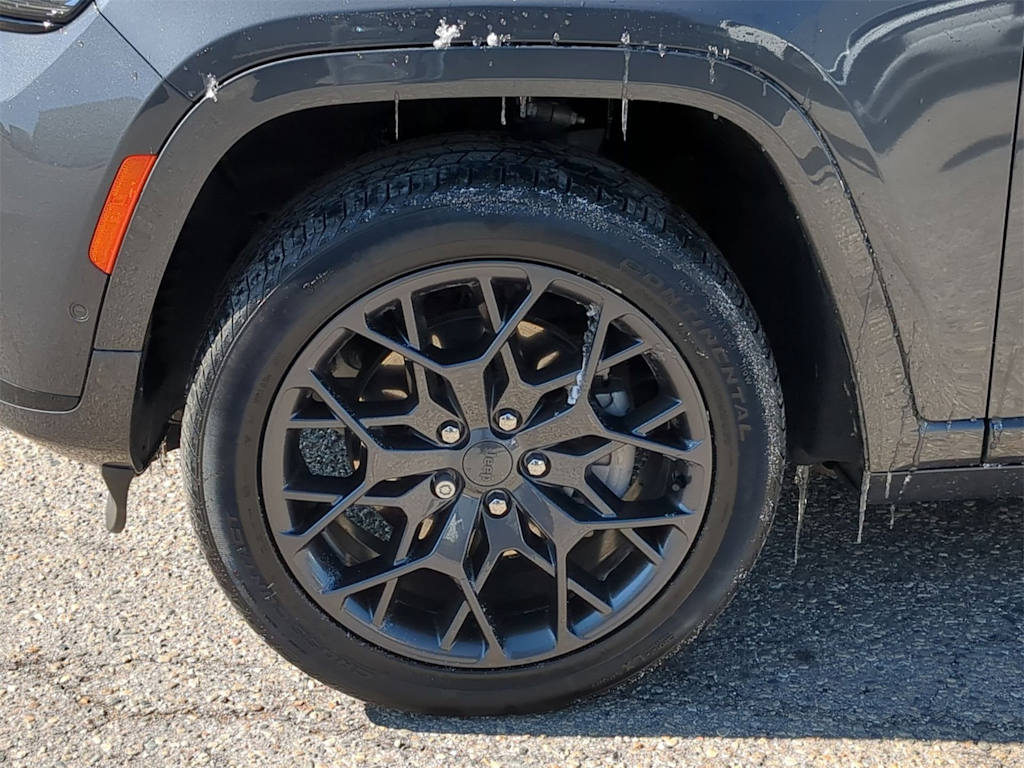 Thumbnail: 2023 Jeep Grand Cherokee L - 8