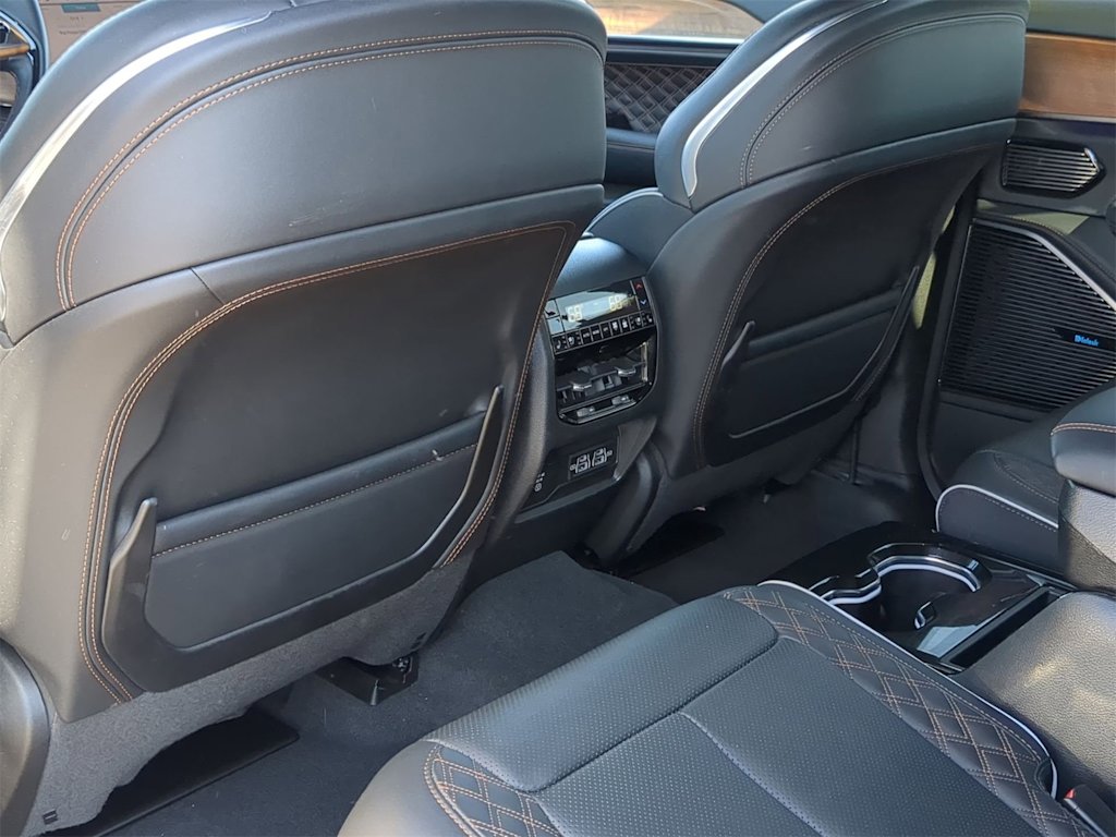 Thumbnail: 2023 Jeep Grand Cherokee L - 33