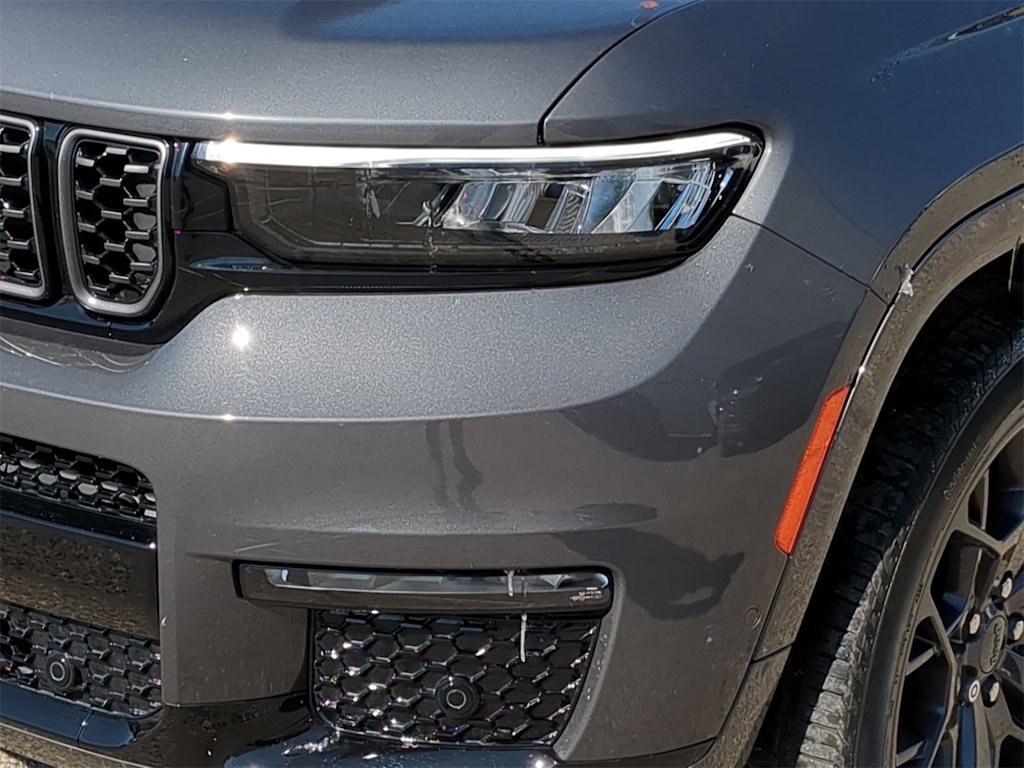 Thumbnail: 2023 Jeep Grand Cherokee L - 30