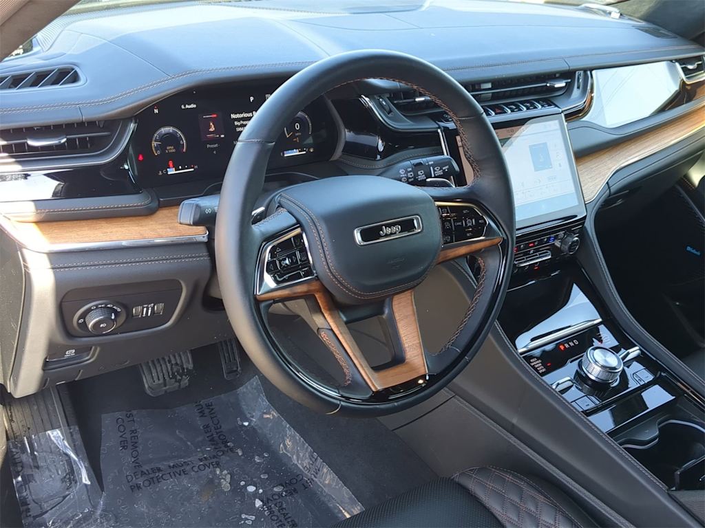 Thumbnail: 2023 Jeep Grand Cherokee L - 2