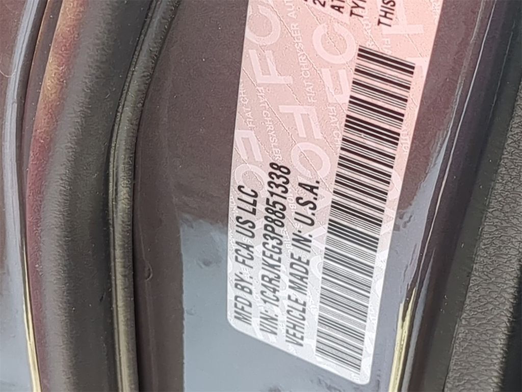 Thumbnail: 2023 Jeep Grand Cherokee L - 18