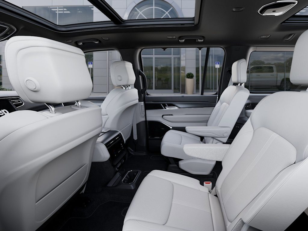 Thumbnail: 2026 Jeep Grand Wagoneer L - 24