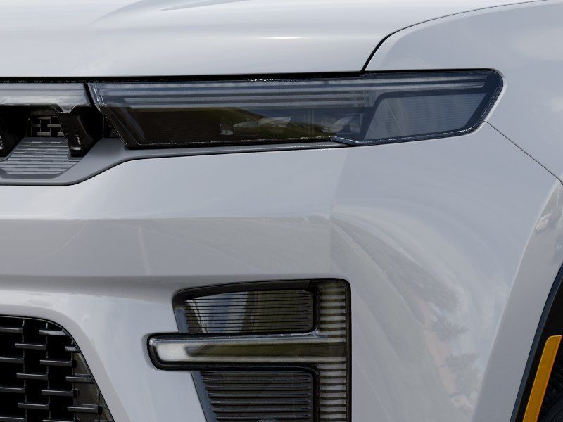 Thumbnail: 2026 Jeep Grand Wagoneer - 17