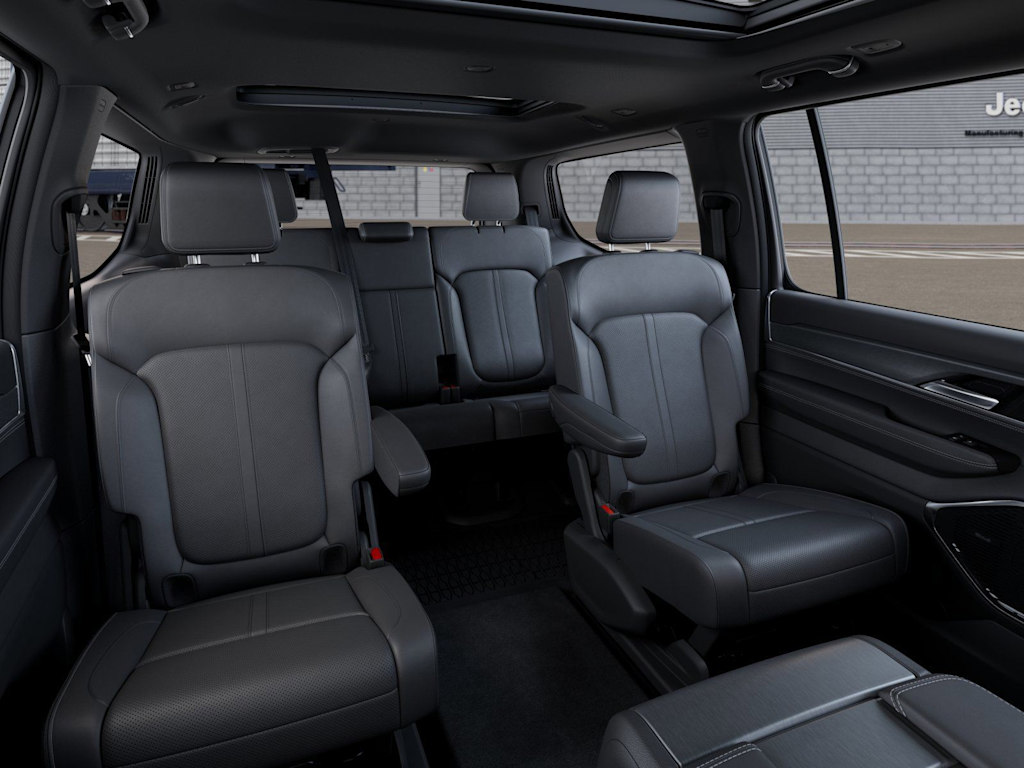 Thumbnail: 2025 Jeep Wagoneer - 11