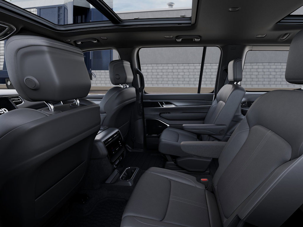 Thumbnail: 2025 Jeep Wagoneer - 24