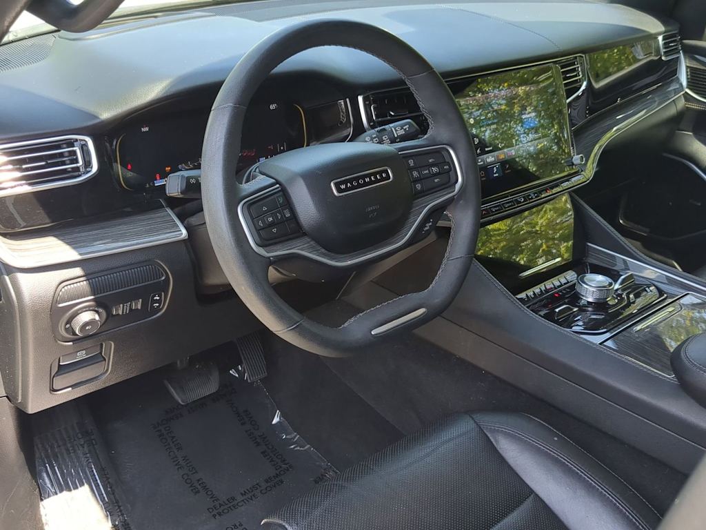 Thumbnail: 2022 Jeep Wagoneer - 2
