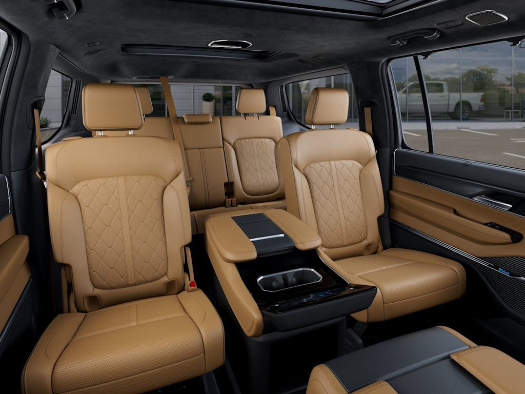 Thumbnail: 2026 Jeep Grand Wagoneer - 7