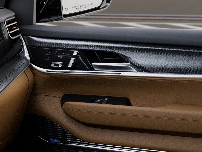 Thumbnail: 2026 Jeep Grand Wagoneer - 25