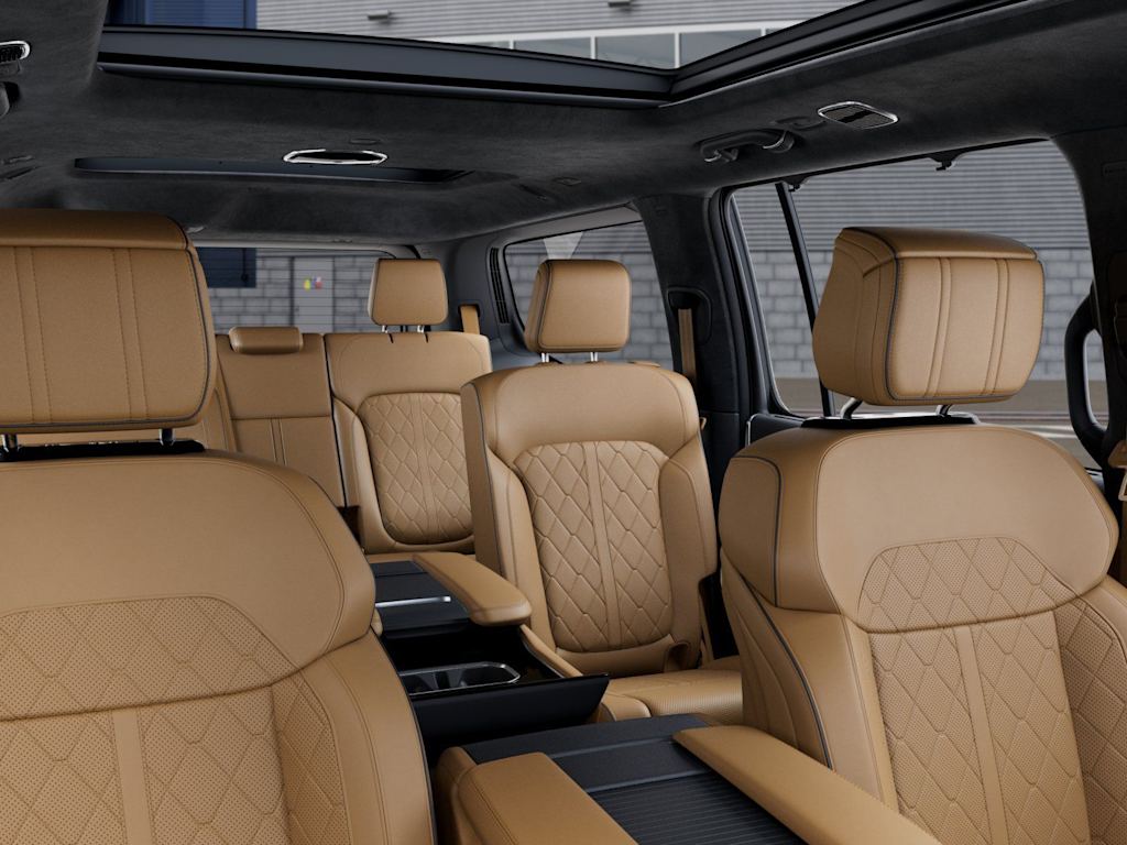 Thumbnail: 2026 Jeep Grand Wagoneer - 26