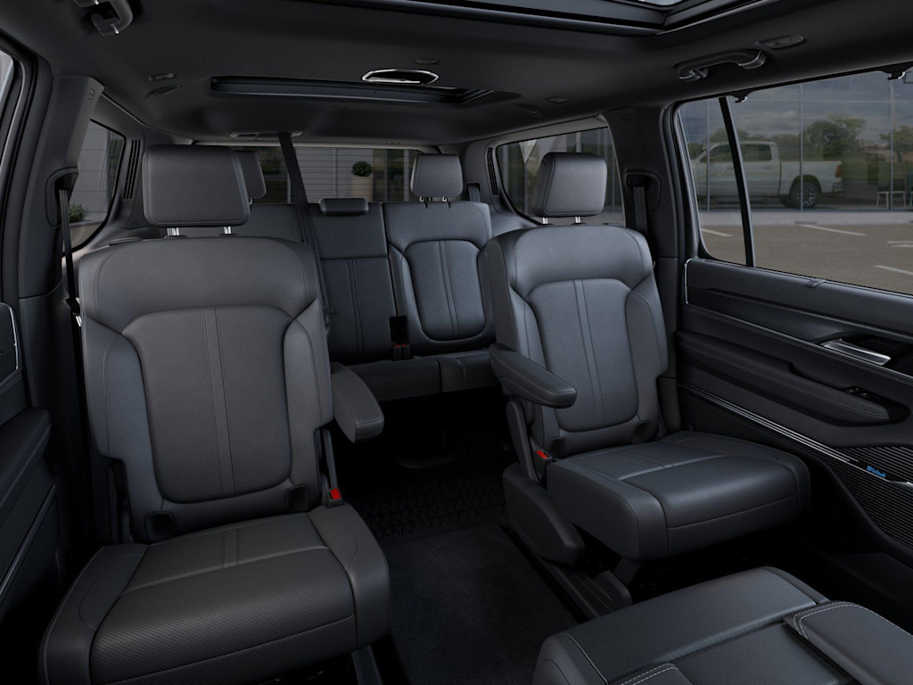 Thumbnail: 2026 Jeep Grand Wagoneer - 10