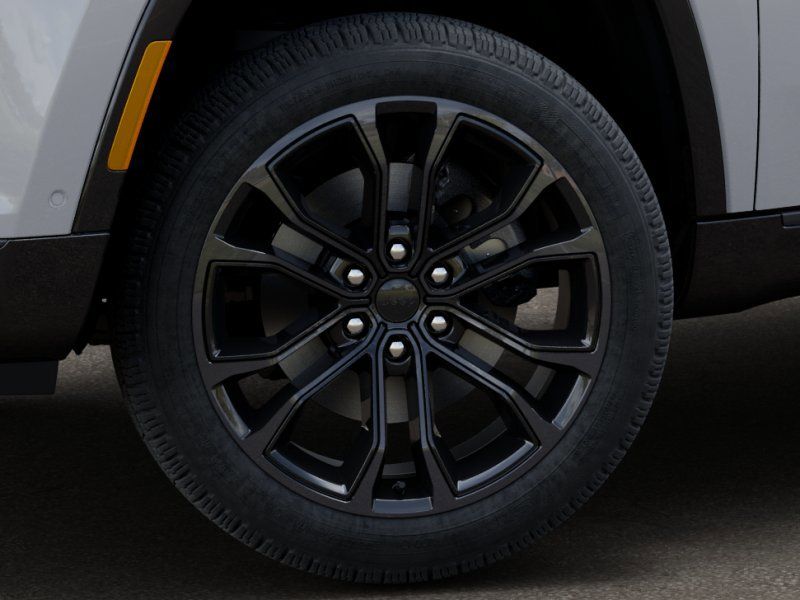 Thumbnail: 2026 Jeep Grand Wagoneer - 7