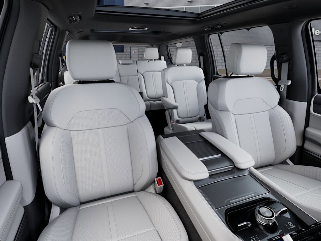 Thumbnail: 2026 Jeep Grand Wagoneer - 8