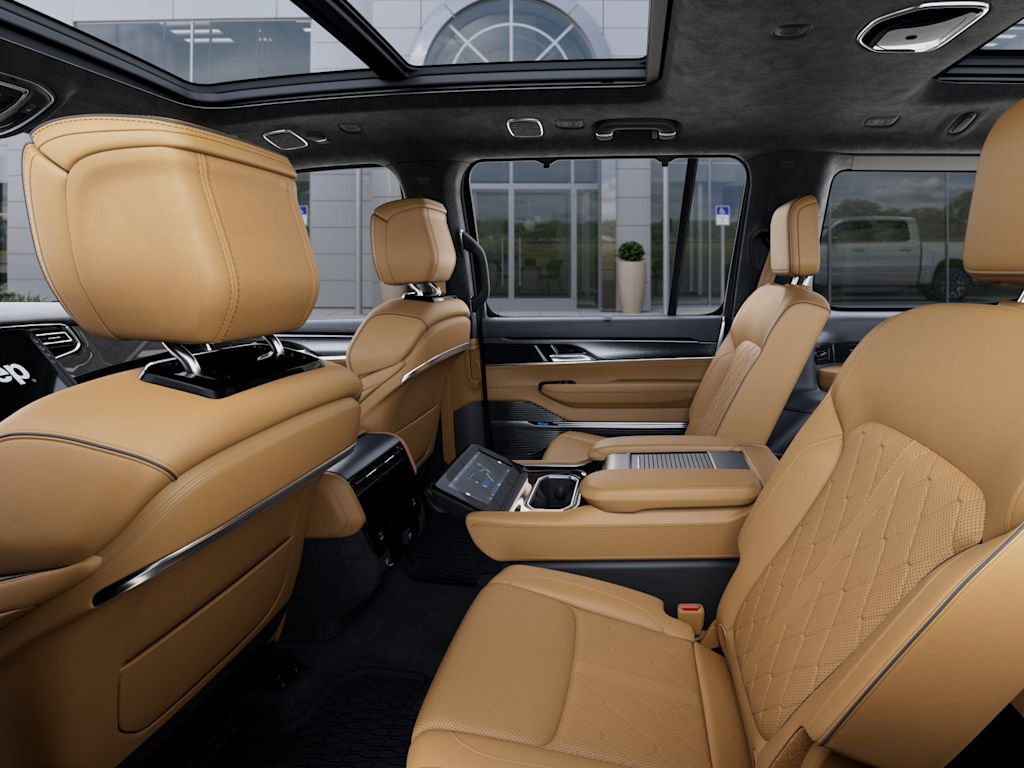 Thumbnail: 2026 Jeep Grand Wagoneer - 10