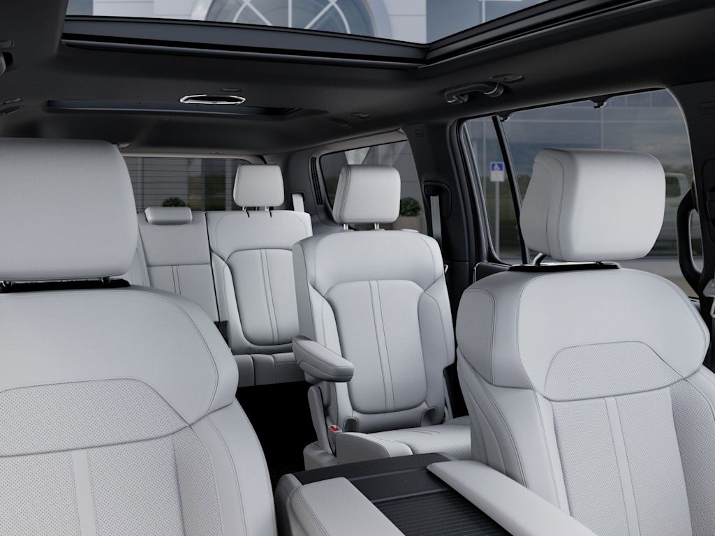 Thumbnail: 2026 Jeep Grand Wagoneer - 26