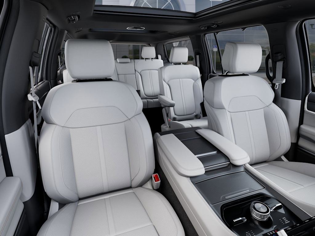 Thumbnail: 2026 Jeep Grand Wagoneer - 8