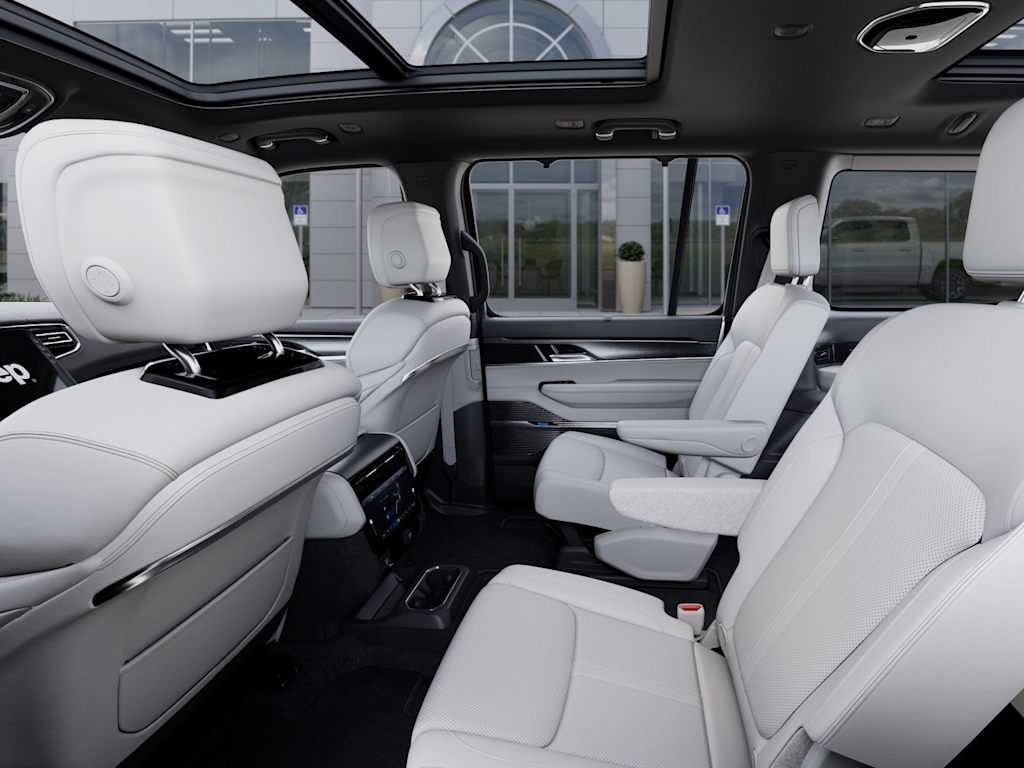 Thumbnail: 2026 Jeep Grand Wagoneer - 9