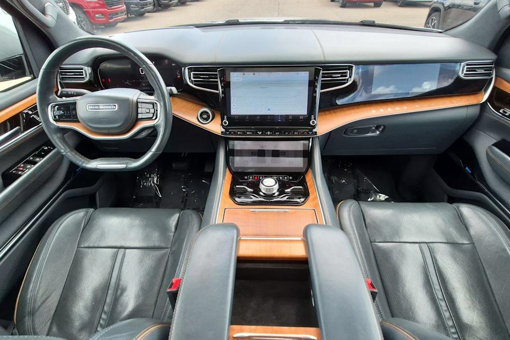 Thumbnail: 2022 Jeep Grand Wagoneer - 9